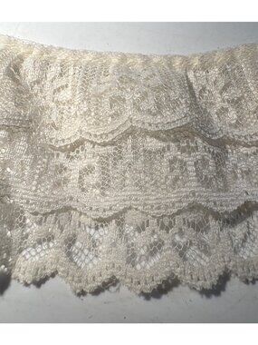 Ivory Lace Trim Floral Scalloped Edge 3 Inches Wide 3 Layers Sewing 4 yards Vtg